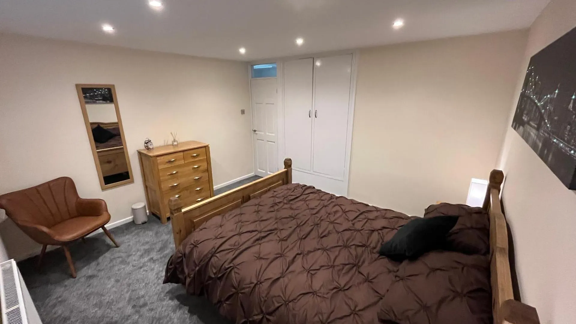 Wilford Charm Spacious 3Br Retreat In Nottingham Holiday home
